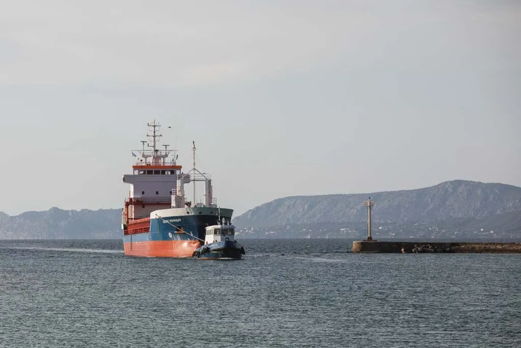 Celtic Voyager: Corinth Canal Crossing, West to East, photo 3