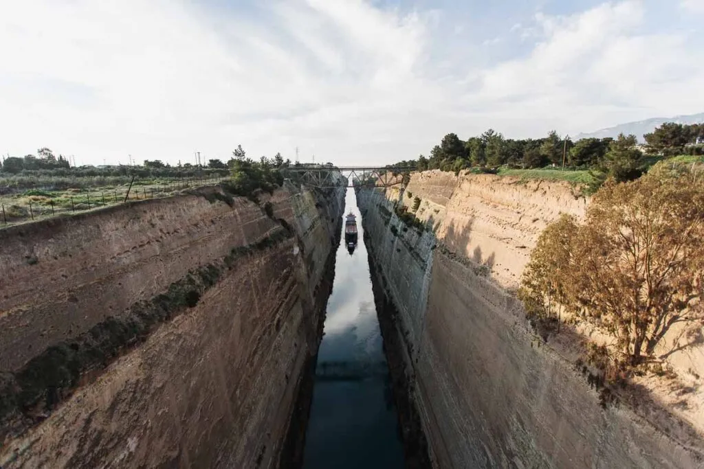 Celtic Voyager: Corinth Canal Crossing, West to East, photo 9