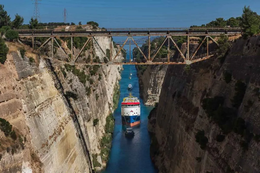 Johannes: Corinth Canal Crossing, West to East, photo 14