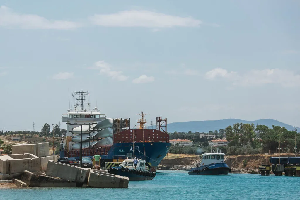 Mila [AG]: Corinth Canal Crossing, East to West, photo 15