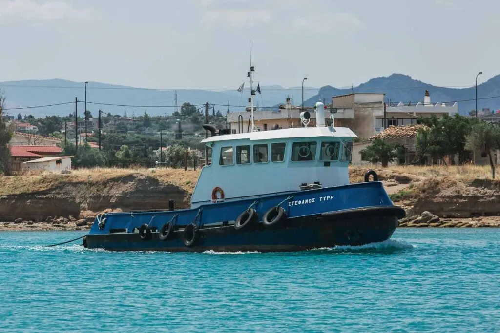 Mila [AG]: Corinth Canal Crossing, East to West, photo 16
