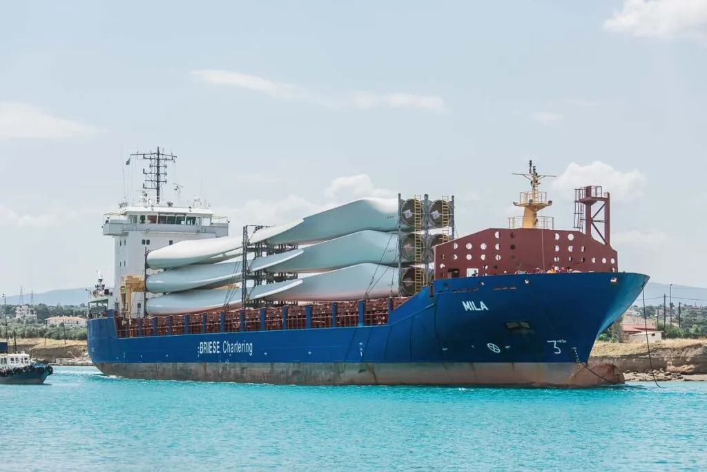 Mila [AG]: Corinth Canal Crossing, East to West, photo 18