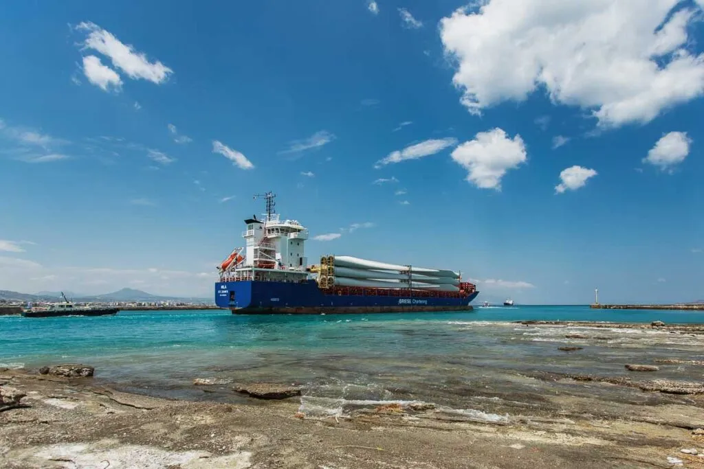 Mila [AG]: Corinth Canal Crossing, East to West, photo 21