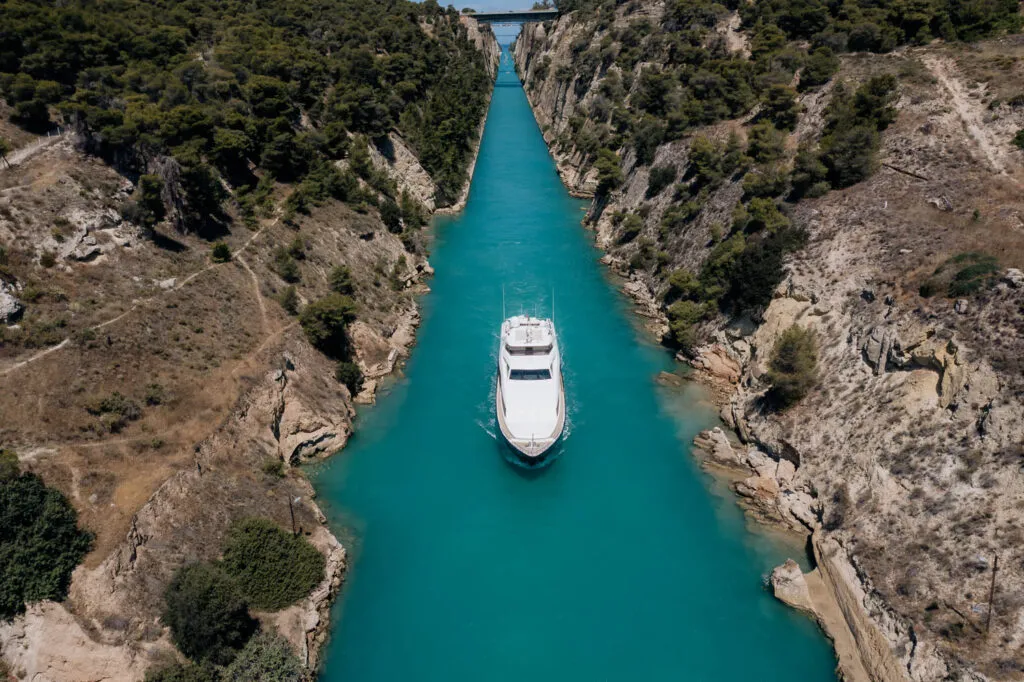 Nati Tre: Private yacht photo and video coverage during Corinth Canal crossing. Drone and by land footage from unique viewpoints., photo 8