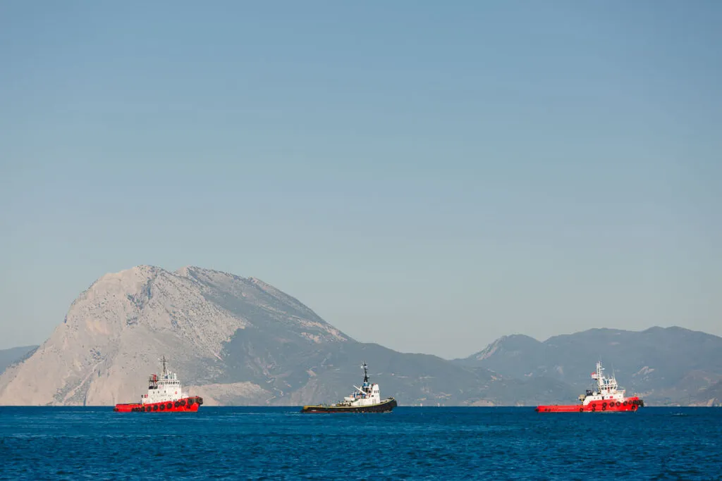 Tsavliris Tugs: Patras Port, photo 1