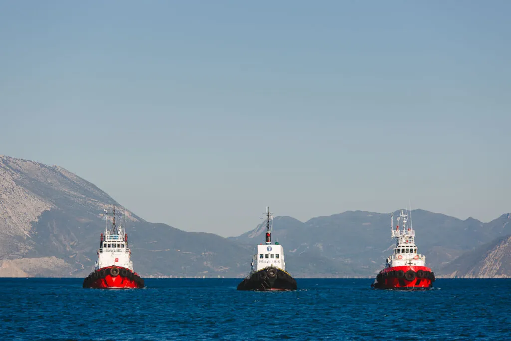 Tsavliris Tugs: Patras Port, photo 2