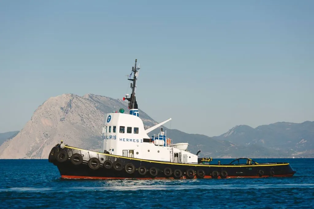Tsavliris Tugs: Patras Port, photo 7