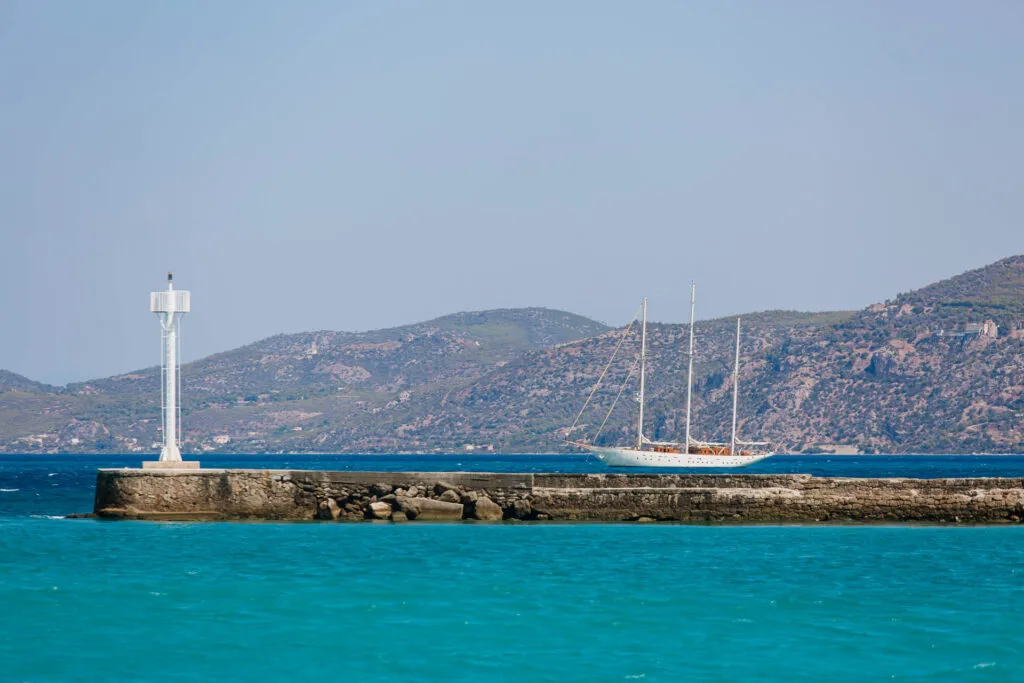 Xarifa: Vintage Schooner Passing Corinth Canal, photo 2