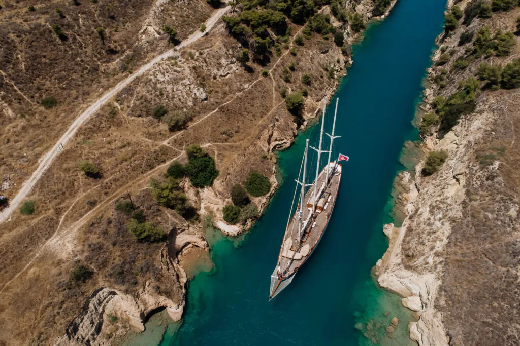 Xarifa: Vintage Schooner Passing Corinth Canal, photo 9
